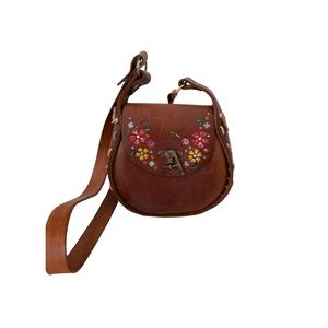 Brown leather purse w painted flowers